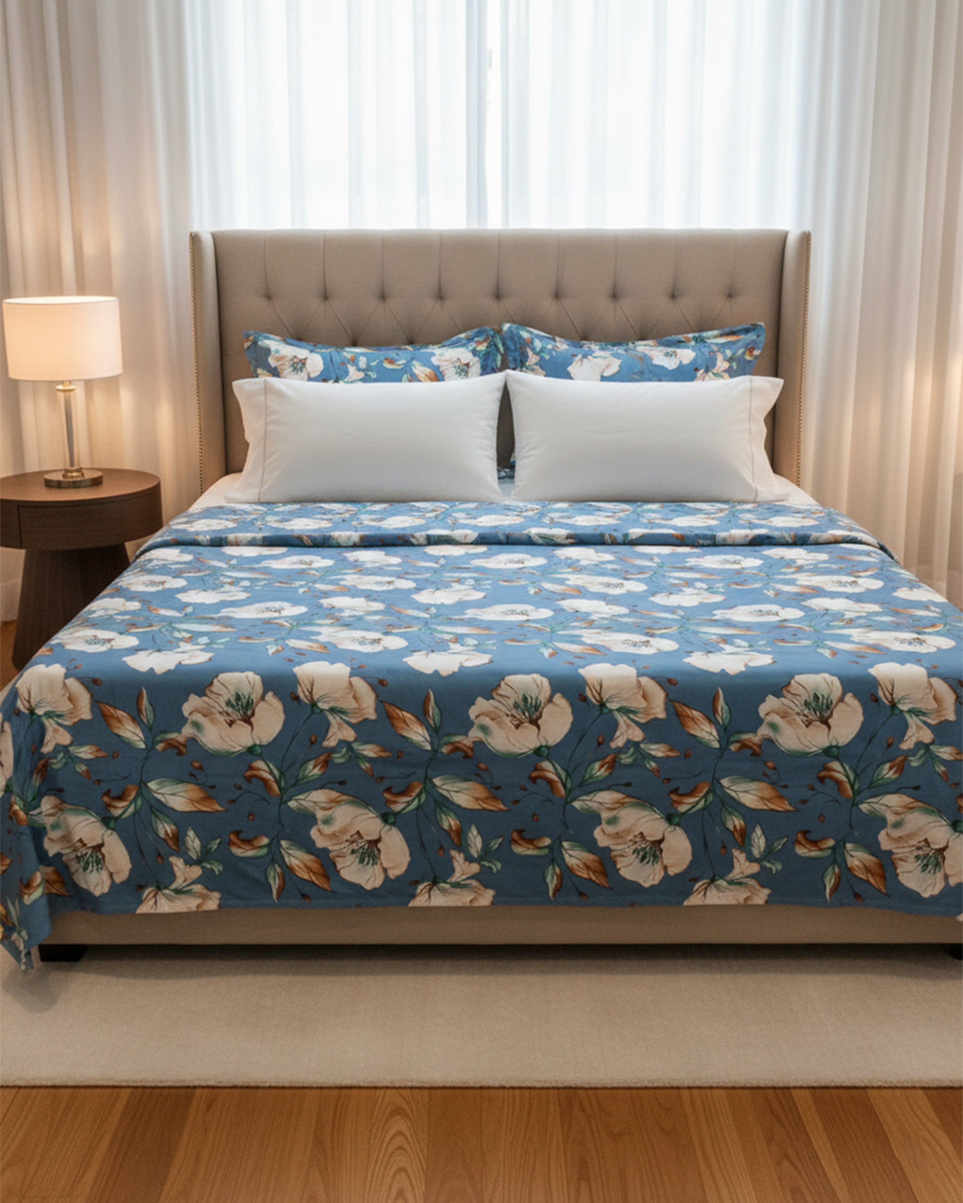 Elegant Floral Leaf Print Double Bedspread - Luxury Blue & Beige Botanical Bedding Set with Matching Pillow Covers